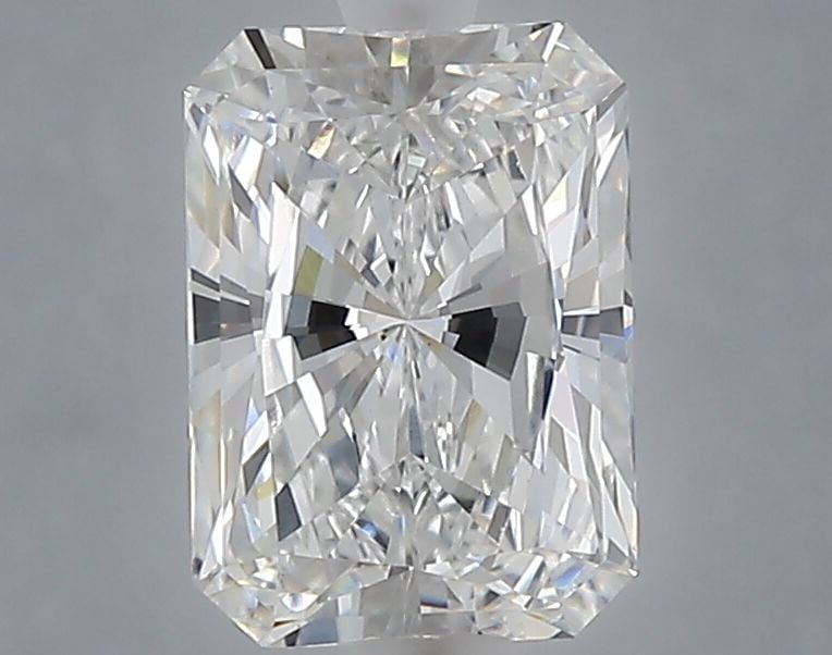 Loose Diamond - RADIANT 1.6ct E VS1: Loose Diamond - RADIANT 1.6ct E VS1 Source: This is a real non-mined Diamond that has been grown in a lab Shape: RADIANT Carats: 1.6 Color: E Clarity: VS1 Certification: NONE Video: