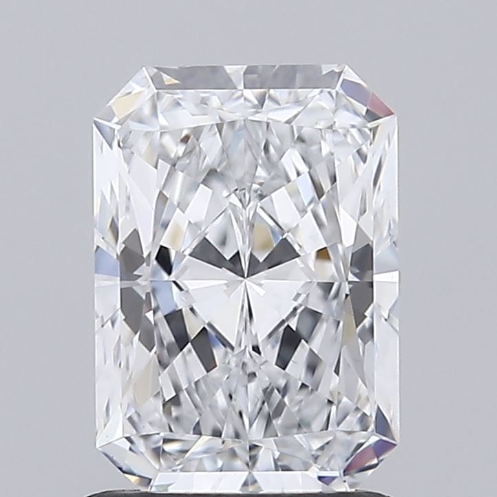 Loose Diamond - RADIANT 1.28ct E VS1: Loose Diamond - RADIANT 1.28ct E VS1 Source: This is a real non-mined Diamond that has been grown in a lab Shape: RADIANT Carats: 1.28 Color: E Clarity: VS1 Certification: IGI Video: