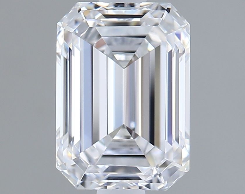 Loose Diamond - EMERALD 1.56ct D VVS2: Loose Diamond - EMERALD 1.56ct D VVS2 Source: This is a real non-mined Diamond that has been grown in a lab Shape: EMERALD Carats: 1.56 Color: D Clarity: VVS2 Certification: IGI Video: