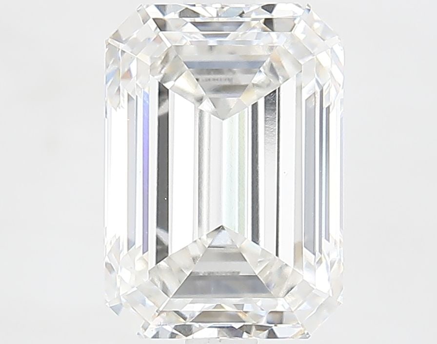 Loose Diamond - EMERALD 3.72ct G VS1: Loose Diamond - EMERALD 3.72ct G VS1 Source: This is a real non-mined Diamond that has been grown in a lab Shape: EMERALD Carats: 3.72 Color: G Clarity: VS1 Certification: IGI Video: