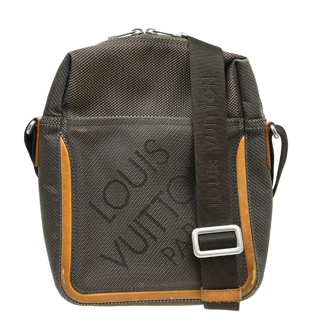 Louis Vuitton Citadin Damier Geant Beige Shoulder Bag: Louis Vuitton Citadin Damier Geant Beige Shoulder Bag This Louis Vuitton Damier Geant Citadin Shoulder Bag features a beige Damier Geant canvas leather exterior with the signature Louis Vuitton logo a