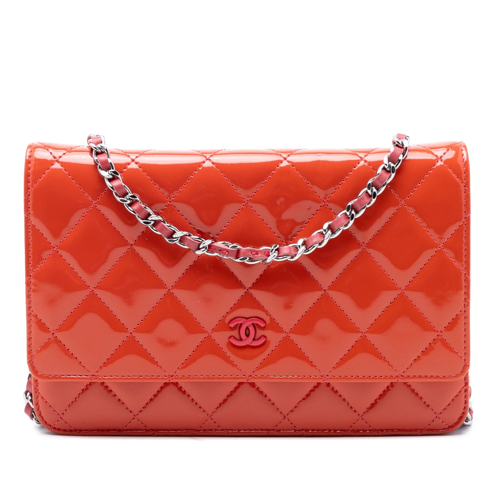 Chanel Incognito Wallet On Chain Orange Patent Leather: Chanel Incognito Wallet On Chain Orange Patent Leather This Chanel CC Quilted Patent Incognito Wallet On Chain features a vibrant orange quilted patent leather body with a leather-woven chain strap. T