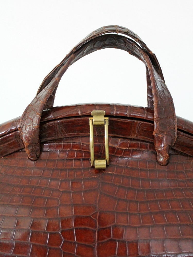 Vintage 1950s Alligator Skin Purse with Brass Fixtures (1 of 3)