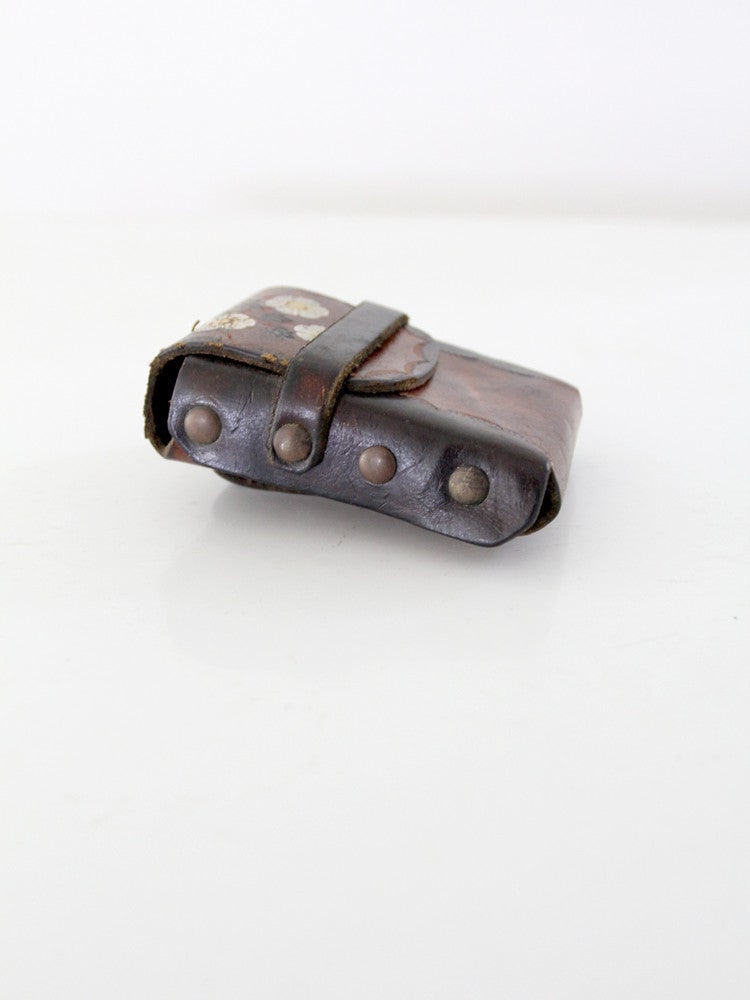 1970s Vintage Tooled Leather Belt Pouch with Floral Motif (1 of 3)