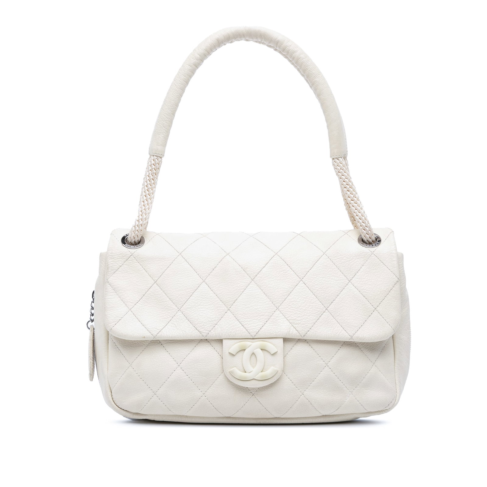 Chanel White Quilted Calfskin Expandable Zip Yacht Flap Bag: Chanel White Quilted Calfskin Expandable Zip Yacht Flap Bag The Chanel Quilted Calfskin Expandable Zip Yacht Flap is a chic shoulder bag crafted from luxurious quilted leather. This stylish accessory 