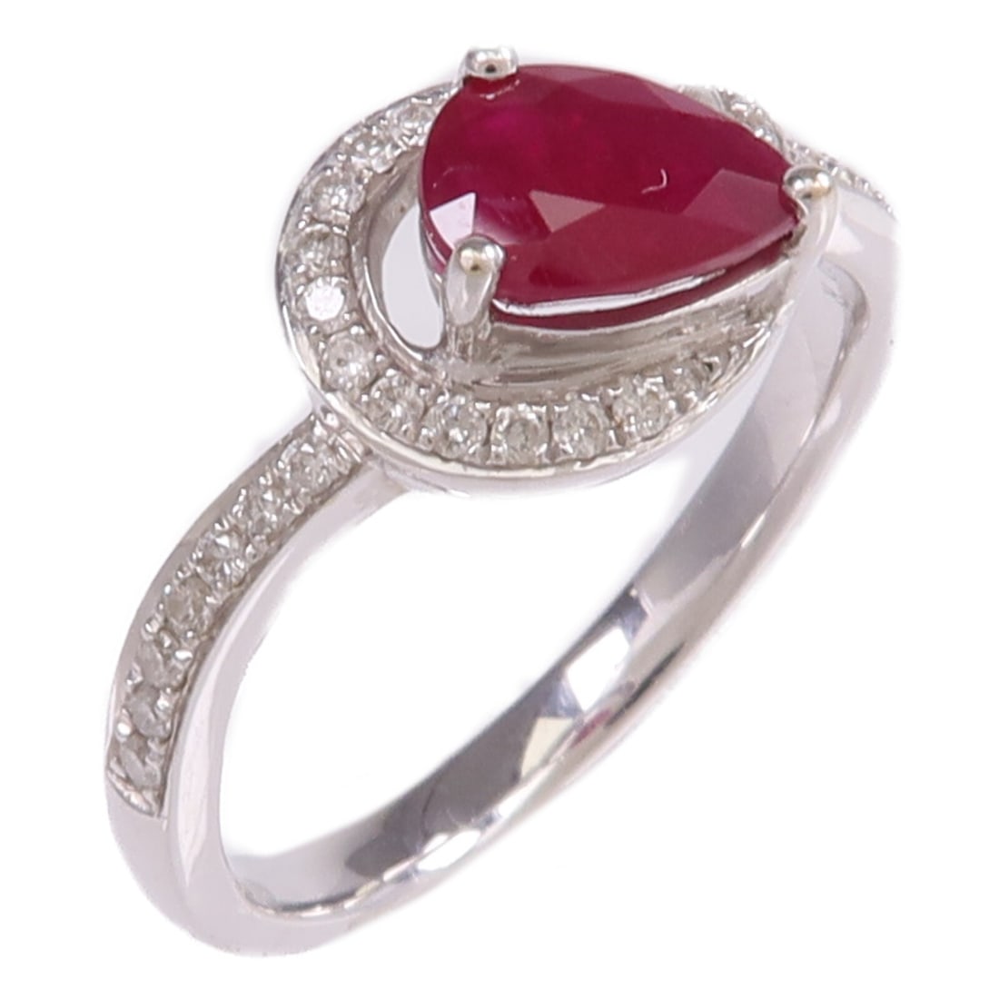 18K White Gold Ruby and Diamond Ring Size 6.5: 18K White Gold Ruby and Diamond Ring Size 6.5 This elegant ring features a vibrant ruby as the main stone, set in 18K white gold. With a US size 6.5, the ring showcases a classic design and displays r