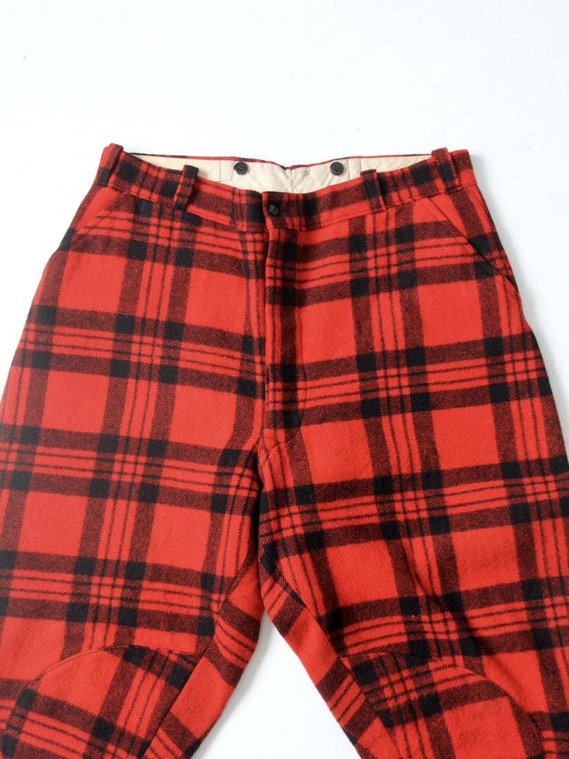 Retro 1940s Wool Hunting Pants Red Black Plaid: Retro 1940s Wool Hunting Pants Red Black Plaid Discover a unique pair of vintage plaid wool hunting pants, dating back to the 1940s-1950s. Crafted from heavy cut wool, these classic red and black plai