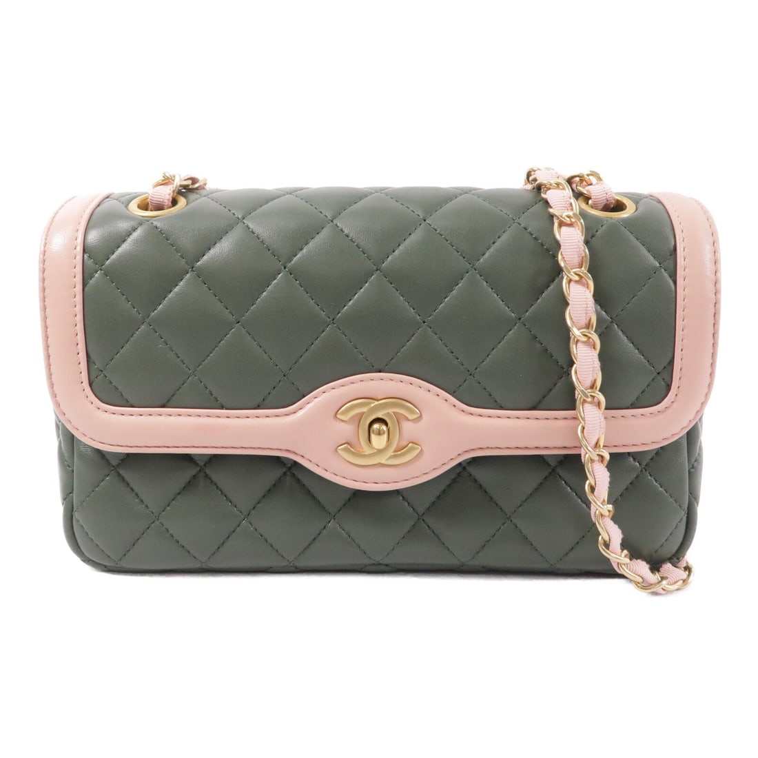 CHANEL Cuba Flap Shoulder Bag Green Lambskin GHW: CHANEL Cuba Flap Shoulder Bag Green Lambskin GHW This CHANEL CC GHW Two-Tone Cuba Flap Bag is crafted from luxurious green lambskin leather and features gold-tone hardware. Designed as a classic shoul
