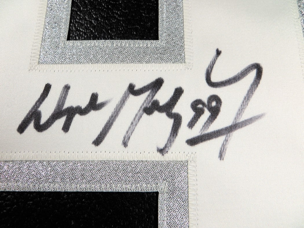 Wayne Gretzky Signed #9 Kings Patch JSA Authenticated - 2