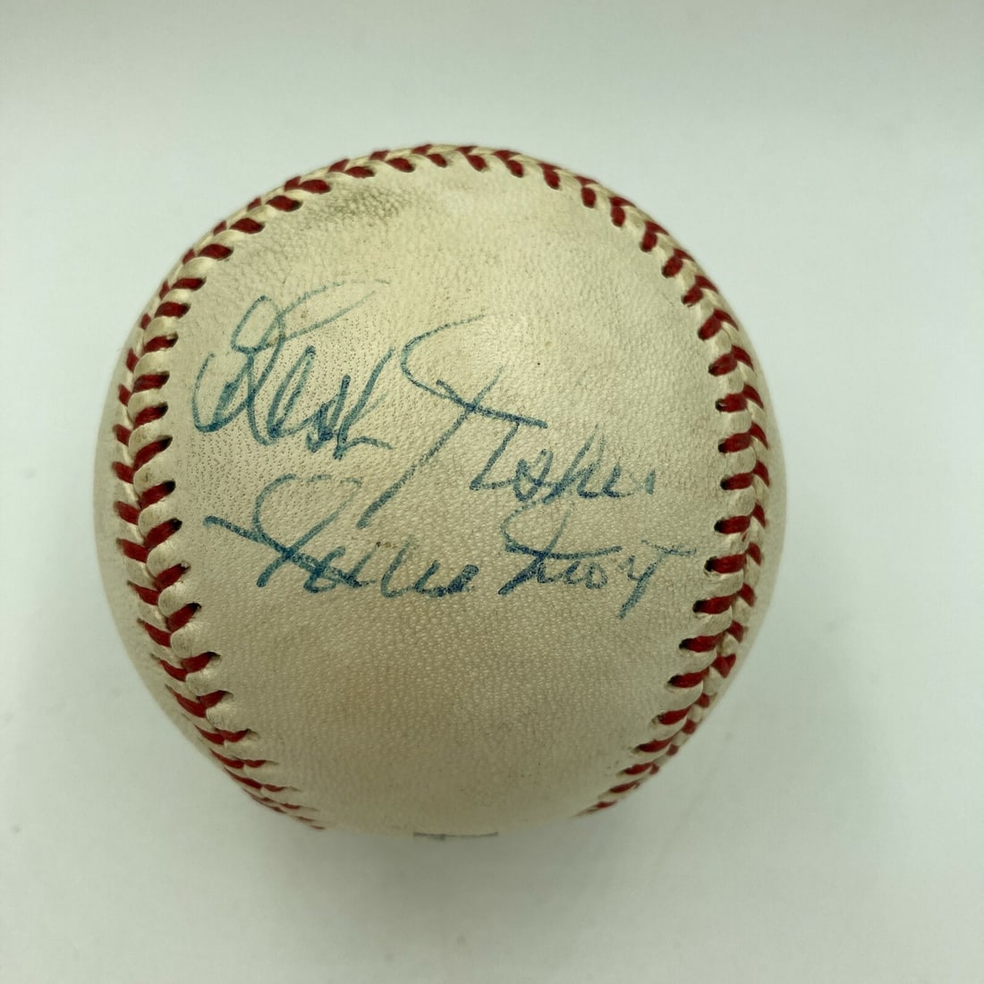 1950s Willie Mays Autographed Baseball with JSA Authentication: 1950s Willie Mays Autographed Baseball with JSA Authentication This stunning baseball, signed by the legendary Willie Mays during his playing days in the 1950s, is a must-have for any baseball memorab