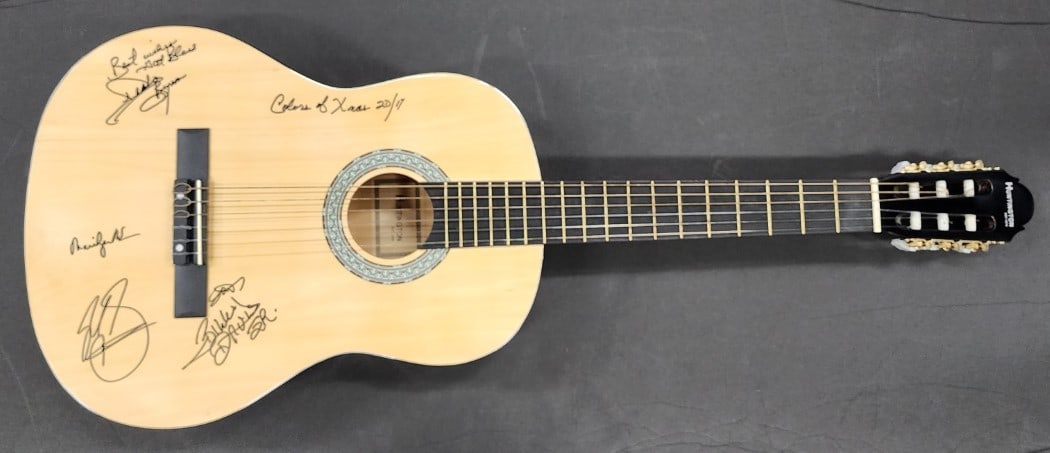 The Colors of Christmas Hand-Signed Acoustic Guitar with 4 Signatures Beckett Authenticated: The Colors of Christmas Hand-Signed Acoustic Guitar with 4 Signatures Beckett Authenticated This stunning acoustic guitar celebrates the spirit of the season with its unique design, featuring vibrant 