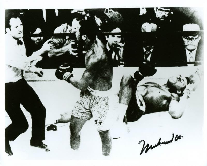Muhammad Ali Signed 8x10 Photo vs Frazier PSA/DNA Certified (1 of 4)