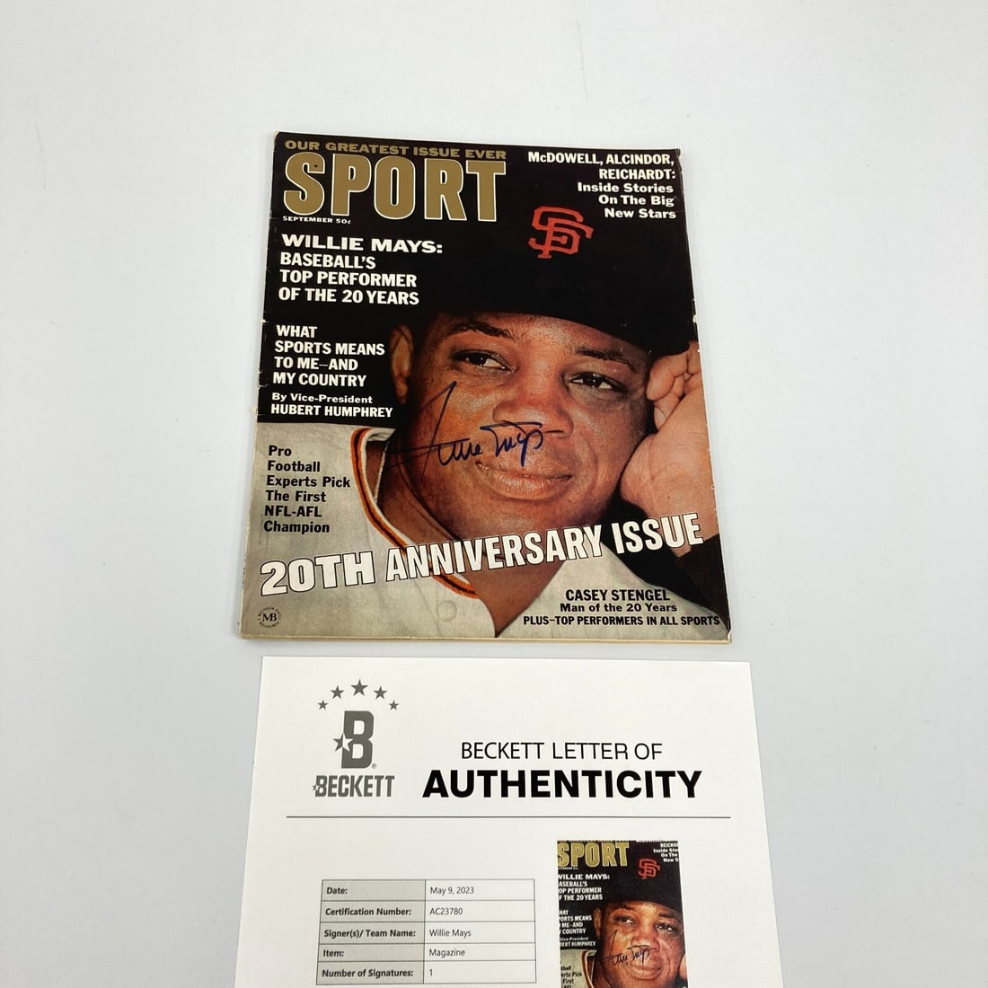 Willie Mays Autographed Sport Magazine Beckett COA: Willie Mays Autographed Sport Magazine Beckett COA This is a Sport magazine featuring baseball legend Willie Mays, personally signed by him. The autograph has been authenticated by Beckett Authenticat