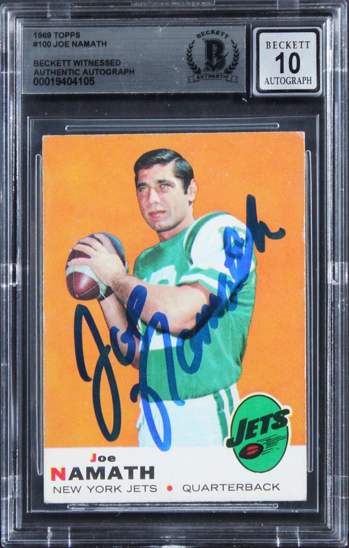 Joe Namath Signed 1969 Topps 100 Jets Card Beckett Auto 10 Authenticated: Joe Namath Signed 1969 Topps 100 Jets Card Beckett Auto 10 Authenticated This is an original 1969 Topps #100 football card featuring Joe Namath of the New York Jets. The card has been personally signe