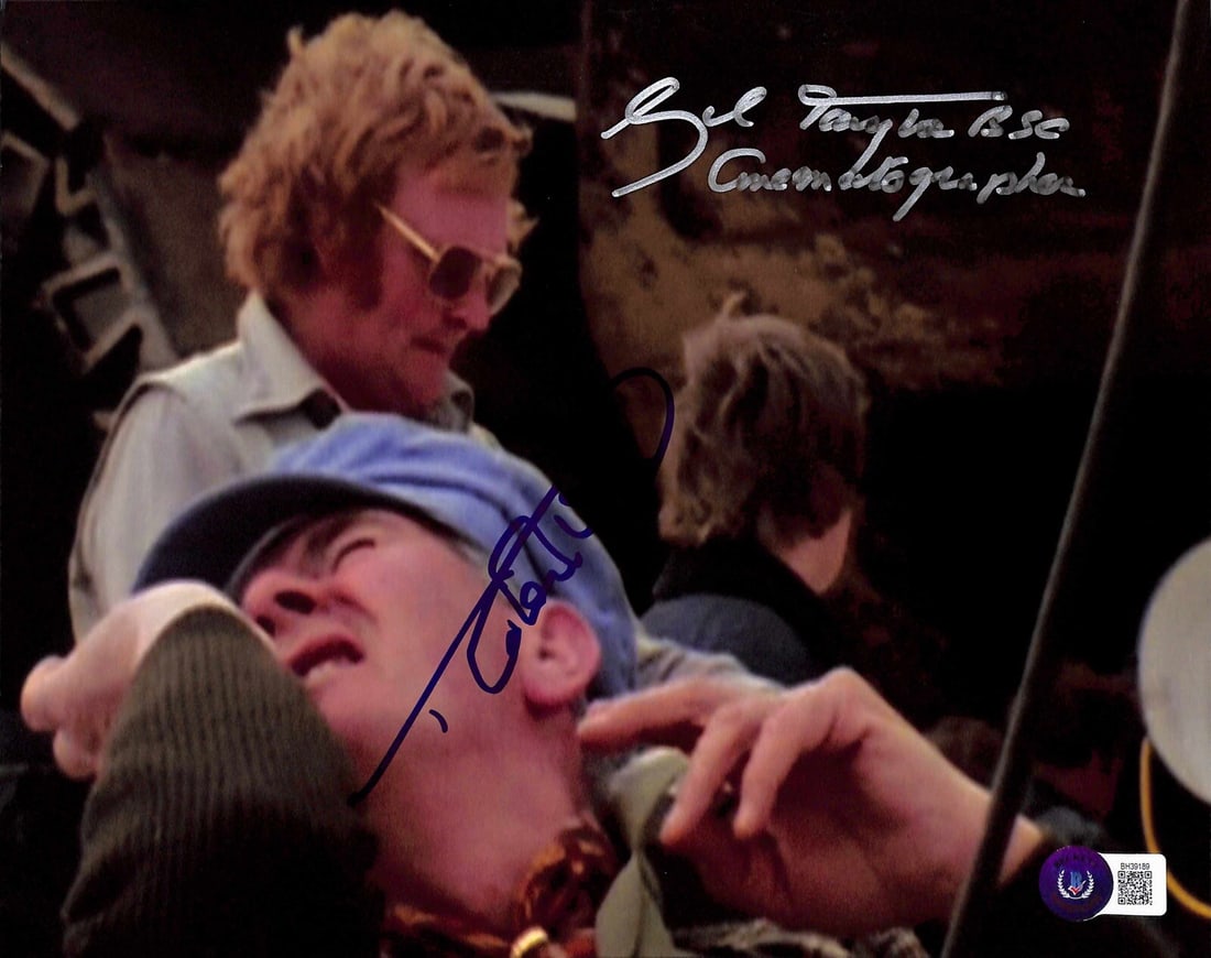 Star Wars ANH Signed 8x10 Photo by Gil Taylor Robert Watts Beckett Authenticated: Star Wars ANH Signed 8x10 Photo by Gil Taylor Robert Watts Beckett Authenticated This is an autographed 8x10 color photograph from Star Wars, featuring the signatures of Gil Taylor and Robert Watts. T