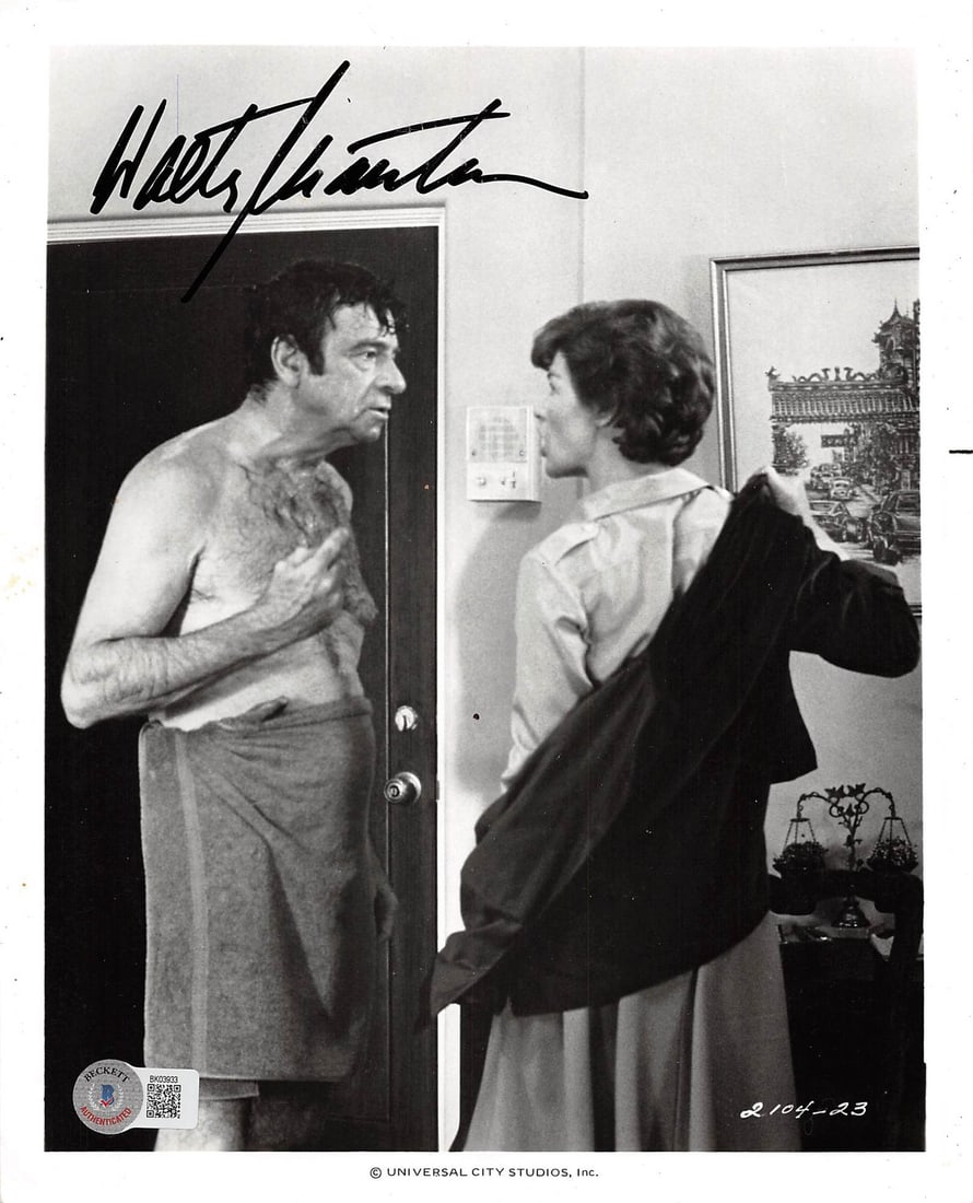 Walter Matthau Autographed 8x10 House Calls Photo BAS Certified: Walter Matthau Autographed 8x10 House Calls Photo BAS Certified This authentic 8x10 photograph has been personally signed by the legendary Walter Matthau, known for his role in the film House Calls. T