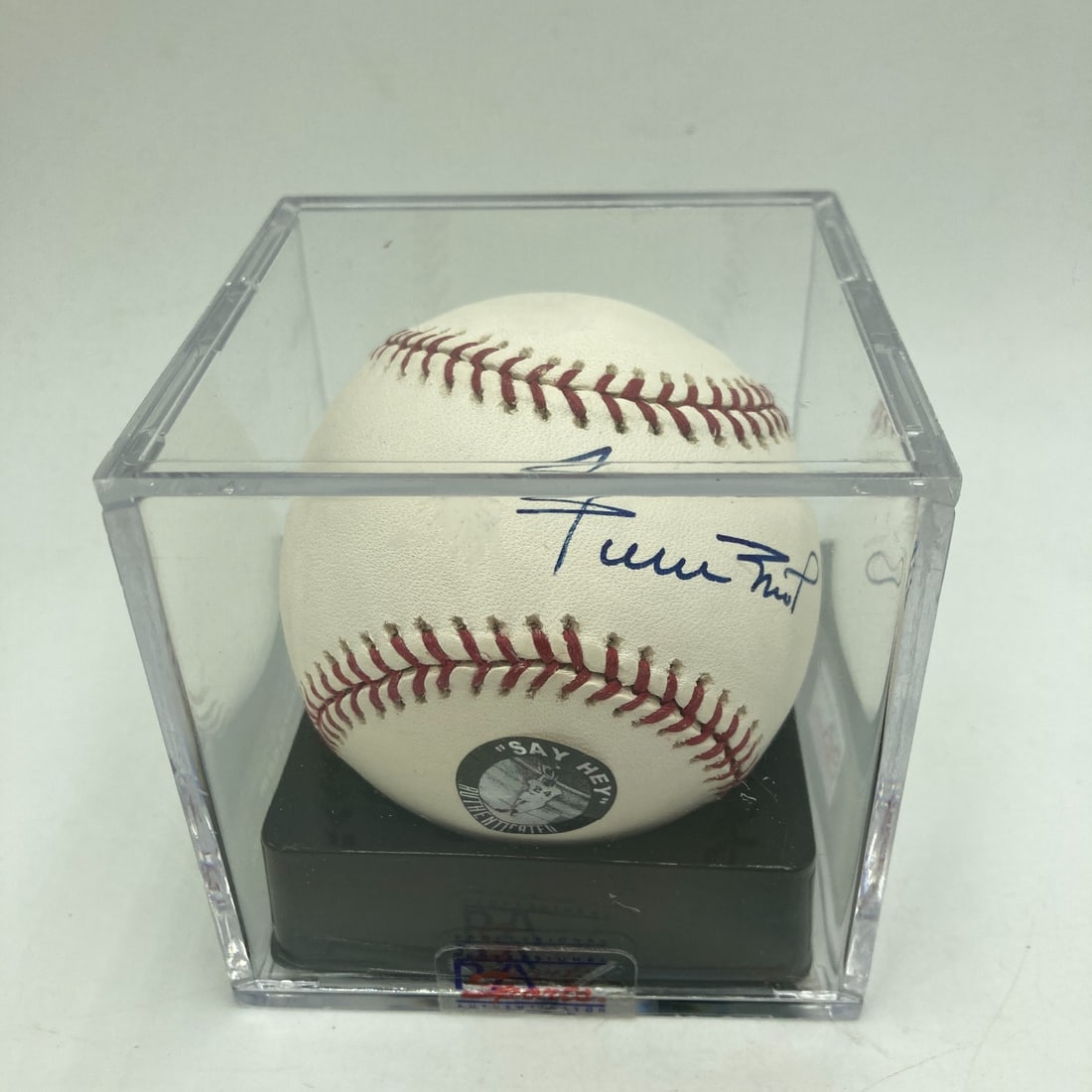 PSA DNA GEM MINT 10 Major League Baseball Autographed by Willie Mays: PSA DNA GEM MINT 10 Major League Baseball Autographed by Willie Mays This is an original Major League Baseball signed by Willie Mays. The autograph has been authenticated by Professional Sports Authen