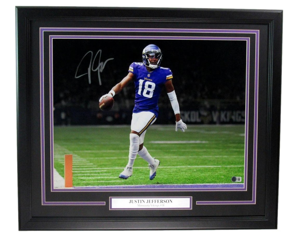 Justin Jefferson Signed Framed 16x20 Photo Minnesota Vikings Beckett Authenticated: Justin Jefferson Signed Framed 16x20 Photo Minnesota Vikings Beckett Authenticated Showcase your passion for football with this stunning, framed 16x20 photo of Justin Jefferson, signed by the star wid