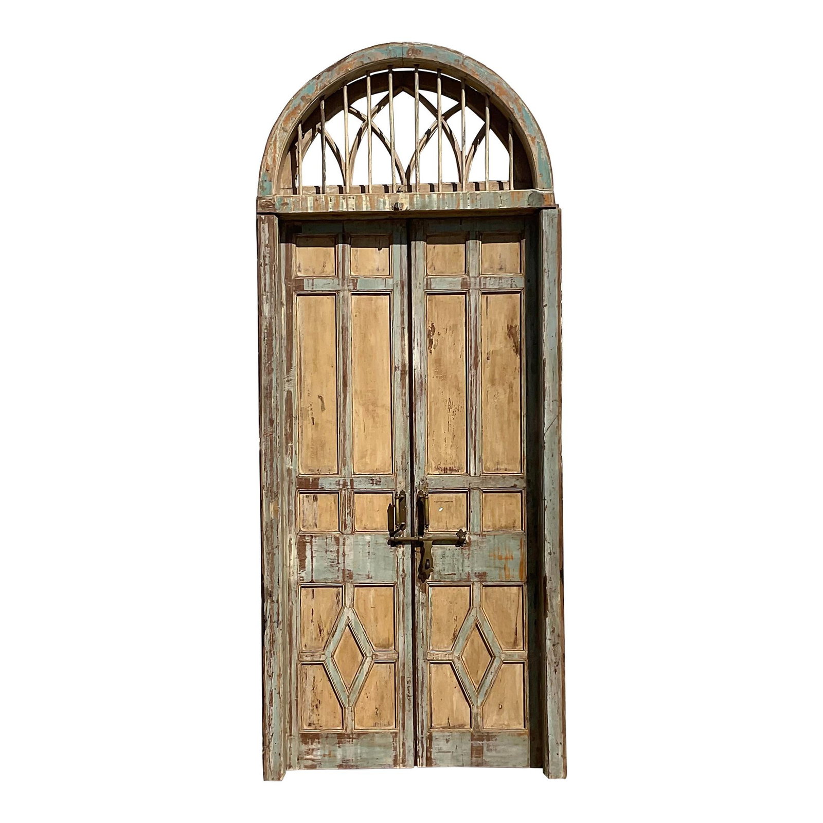 Vintage Italian Mustard Patinated Doors with Transom Window: Vintage Italian Mustard Patinated Doors with Transom Window Presenting a stunning pair of vintage Italian doors, characterized by their impressive height and exquisite mustard color. These doors come 