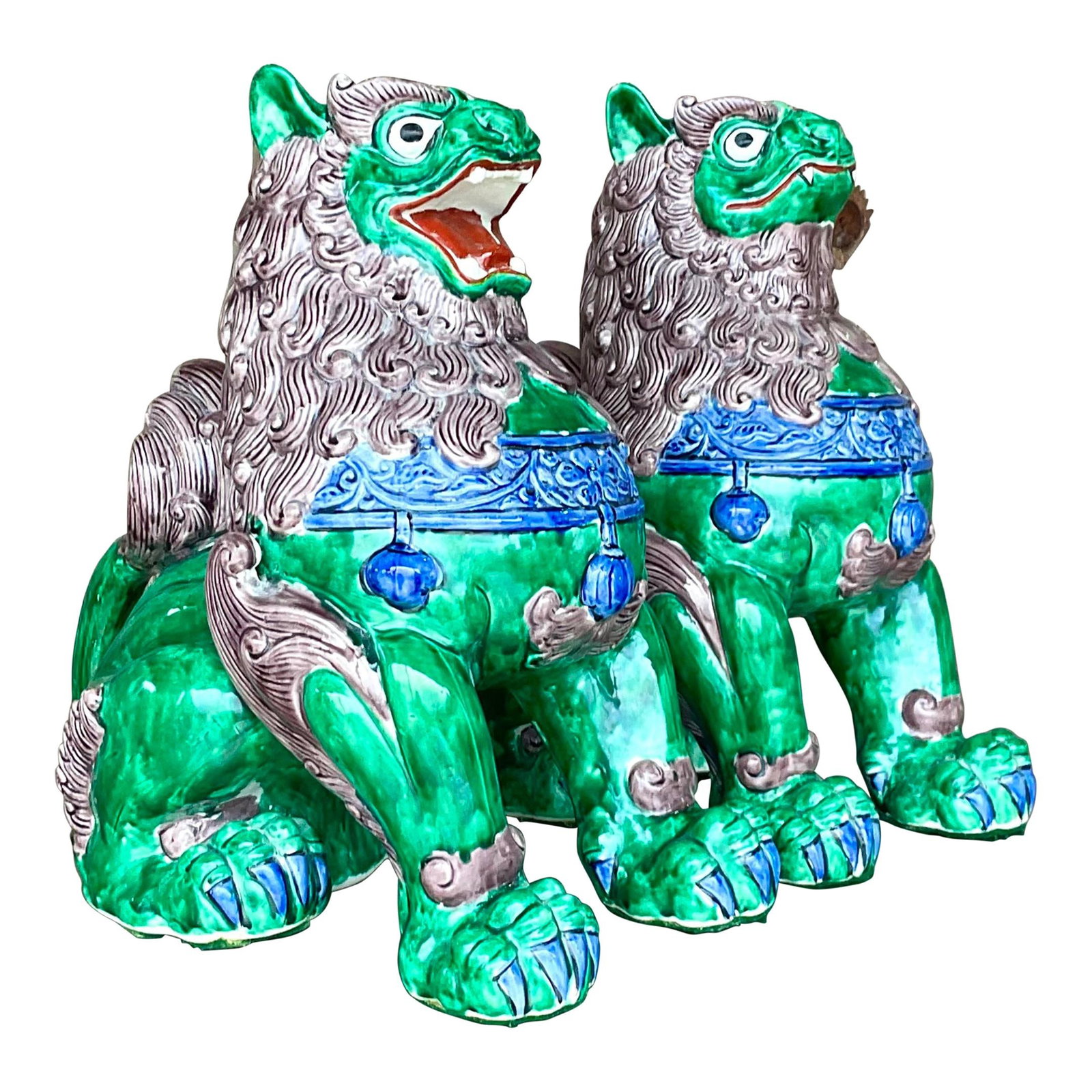 Chic Vintage Asian Foo Dogs Pair Glazed Ceramic Green 14.5in: Chic Vintage Asian Foo Dogs Pair Glazed Ceramic Green 14.5in This exquisite pair of vintage Asian foo dogs showcases a chic glazed ceramic finish in vibrant green hues. With their distinct expressions
