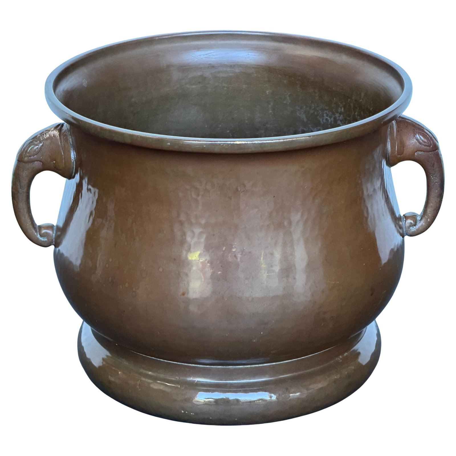 Hand-Hammered Russian Copper Planter with Elephant Handles Moscow Circa 1900: Hand-Hammered Russian Copper Planter with Elephant Handles Moscow Circa 1900 This Imperial Russian copper cachepot, crafted in Moscow circa 1900, features distinctive opposing elephant-head handles re