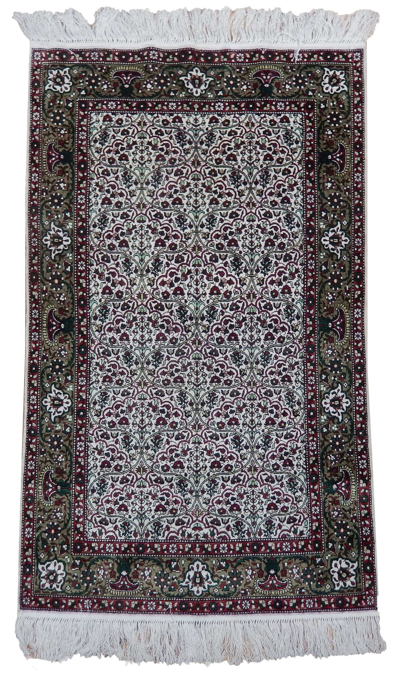 Handmade Fine Silk Rug 2'6 x 4' Exquisite Design China (1 of 6)