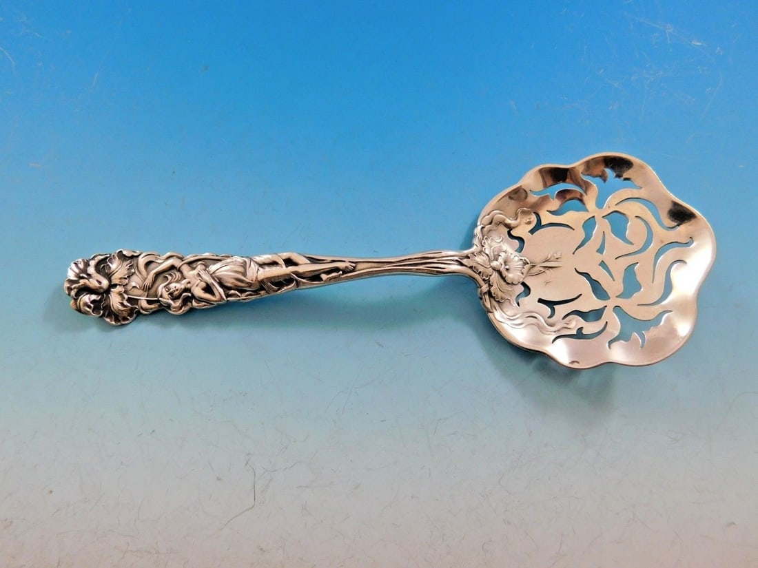 Alvin Raphael Sterling Silver Confection Spoon 6 1/8 Art Nouveau Style: Alvin Raphael Sterling Silver Confection Spoon 6 1/8 Art Nouveau Style This exquisite confection spoon from the renowned Raphael pattern by Alvin is crafted from sterling silver and measures 6 1/8". T
