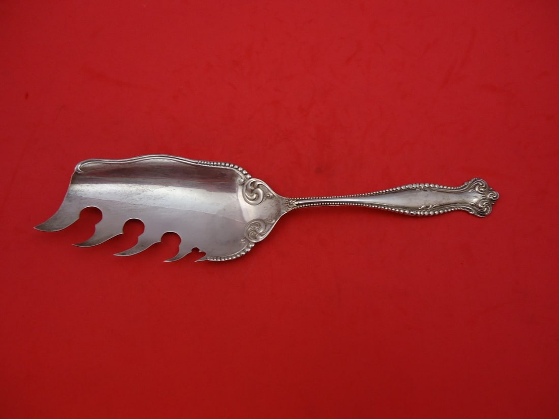 Towle Canterbury Sterling Silver 5-Tine Macaroni Server 9.5 Inch: Towle Canterbury Sterling Silver 5-Tine Macaroni Server 9.5 Inch This exquisite 5-tine macaroni server from the Canterbury pattern by Towle is crafted in sterling silver, showcasing a beautiful beaded