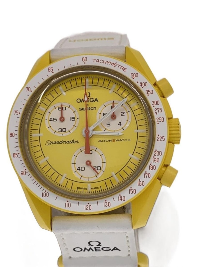 Swatch Omega MoonSwatch Mission to the Sun Yellow Men's Wristwatch: Swatch Omega MoonSwatch Mission to the Sun Yellow Men's Wristwatch This OMEGAxSWATCH MoonSwatch Speedmaster MISSION TO THE SUN men's wristwatch features a striking yellow color and is designed for men