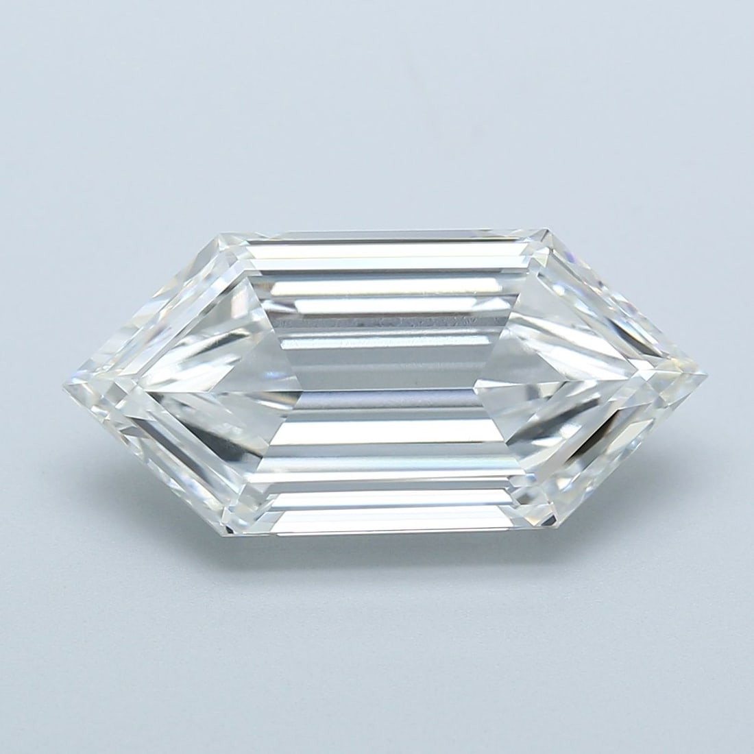 Loose Diamond - HEXAGONAL 7.22ct E VVS2: Loose Diamond - HEXAGONAL 7.22ct E VVS2 Source: This is a real non-mined Diamond that has been grown in a lab Shape: HEXAGONAL Carats: 7.22 Color: E Clarity: VVS2 Certification: IGI Video: