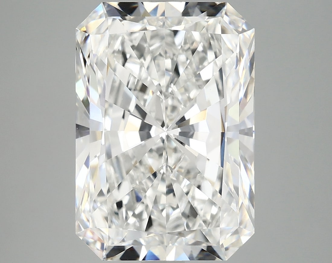 Loose Diamond - RADIANT 6.25ct F VVS2: Loose Diamond - RADIANT 6.25ct F VVS2 Source: This is a real non-mined Diamond that has been grown in a lab Shape: RADIANT Carats: 6.25 Color: F Clarity: VVS2 Certification: IGI Condition: Pre-Owned