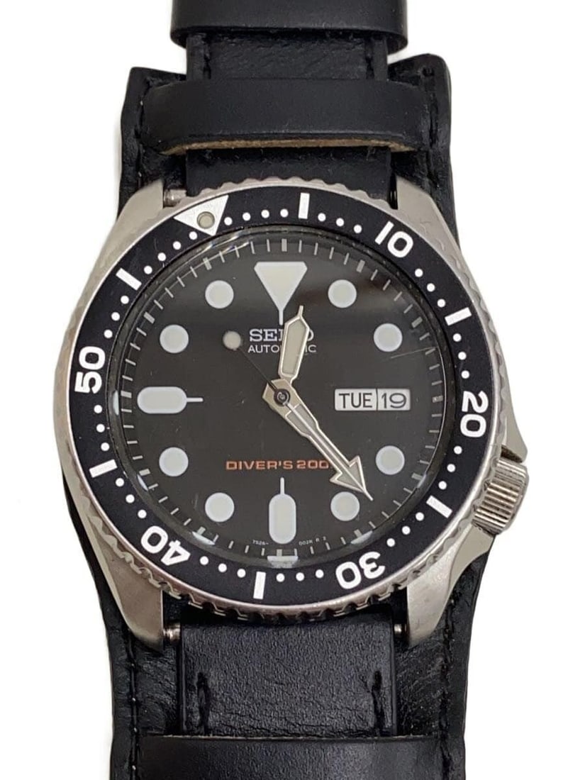 Seiko Black Boy Diver Quartz Men's Wristwatch (1 of 7)