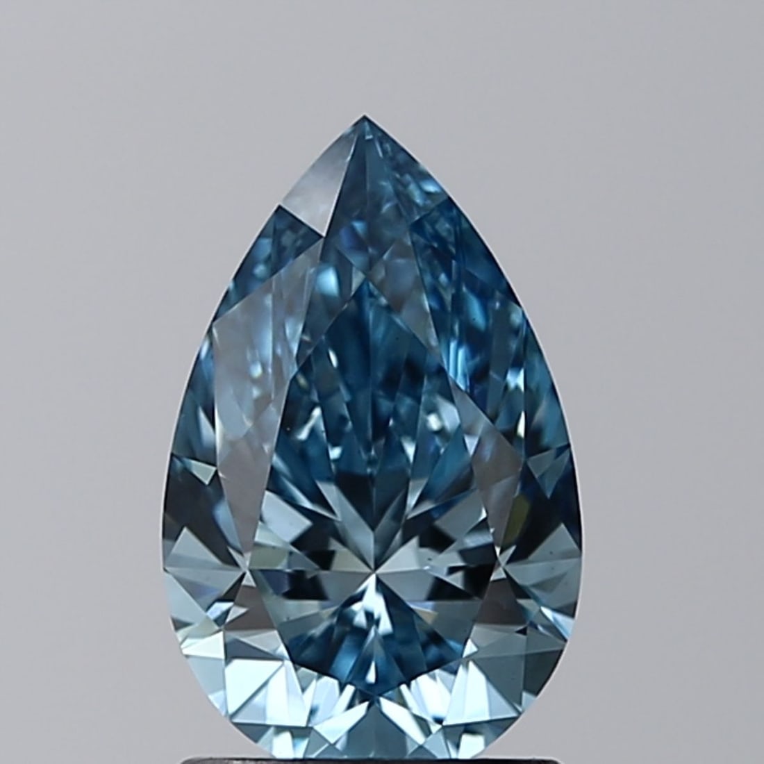Loose Diamond - PEAR 1.21ct Fancy Vivid Blue VS1: Loose Diamond - PEAR 1.21ct Fancy Vivid Blue VS1 Source: This is a real non-mined Diamond that has been grown in a lab Shape: PEAR Carats: 1.21 Color: Fancy Vivid Blue Certification: IGI Video: