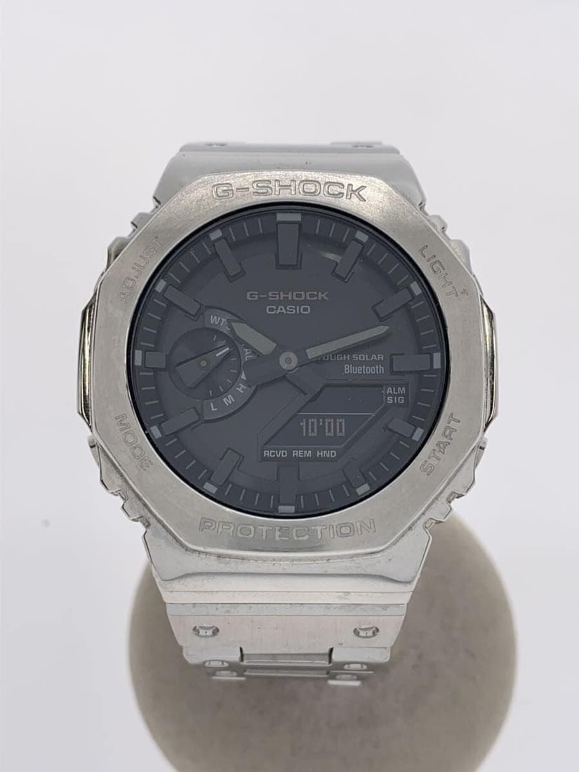 Casio G Shock GM B2100 Black Wristwatch for Men: Casio G Shock GM B2100 Black Wristwatch for Men This CASIO G-SHOCK GM-B2100 men's wristwatch features a black case and band with a robust, modern design. Made in Japan, the watch is pre-owned and grad