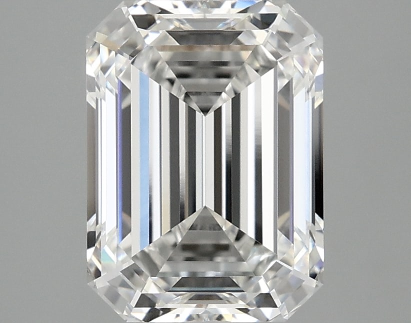 Loose Diamond - EMERALD 3.08ct E VVS2: Loose Diamond - EMERALD 3.08ct E VVS2 Source: This is a real non-mined Diamond that has been grown in a lab Shape: EMERALD Carats: 3.08 Color: E Clarity: VVS2 Certification: IGI Condition: Pre-Owned A