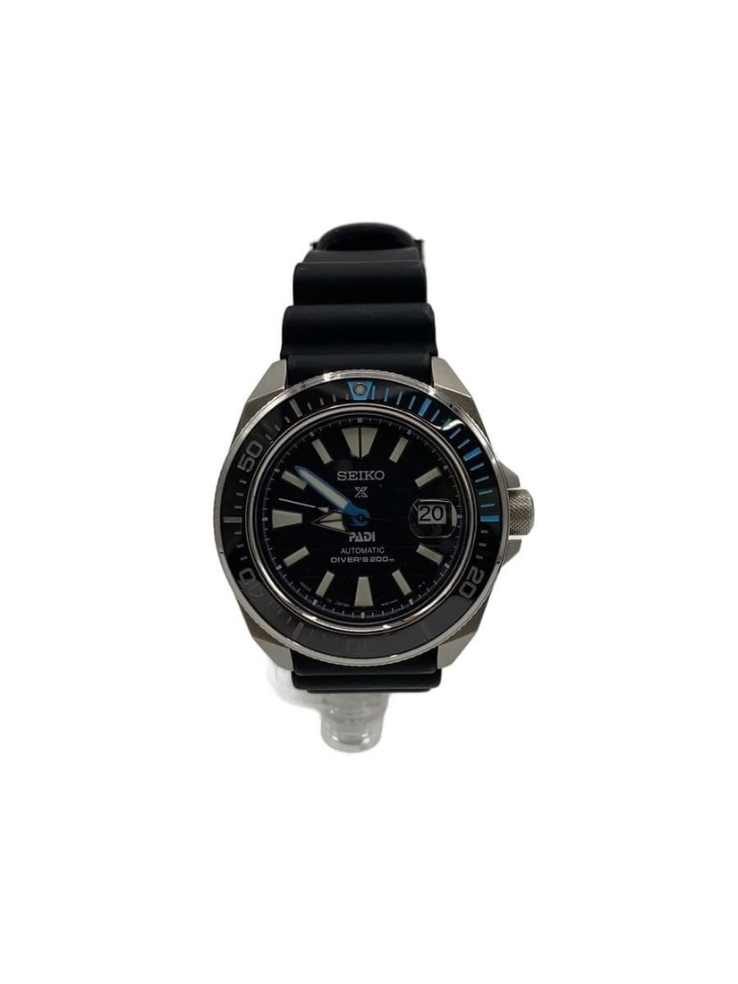 Seiko Prospex Samurai PADI Special Edition Black Rubber Wristwatch: Seiko Prospex Samurai PADI Special Edition Black Rubber Wristwatch This SEIKO PROSPEX SAMURAI PADI Special Edition 4R35-03W0 men's wristwatch features a black rubber band and a robust design. Made in 