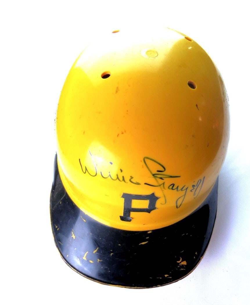 Willie Stargell Autographed Batting Helmet Pittsburgh Pirates JSA Authenticated (1 of 5)