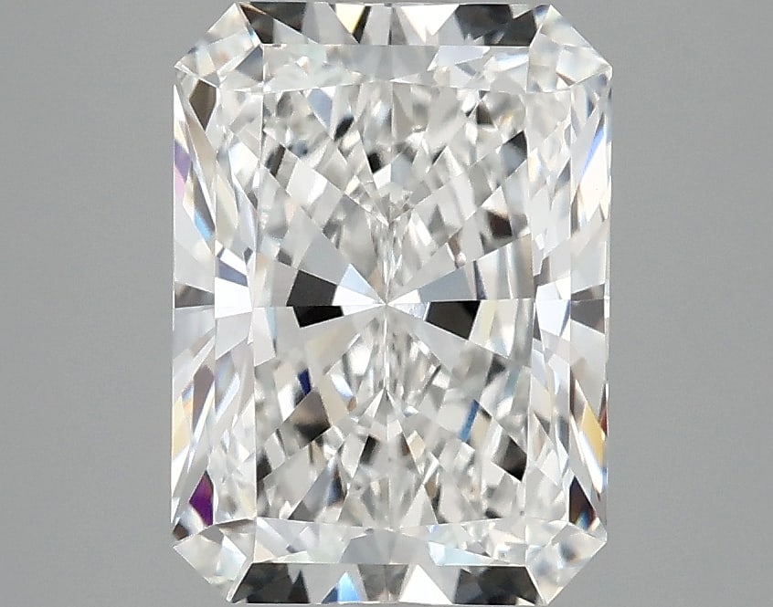 Loose Diamond - RADIANT 3.07ct E VVS2: Loose Diamond - RADIANT 3.07ct E VVS2 Source: This is a real non-mined Diamond that has been grown in a lab Shape: RADIANT Carats: 3.07 Color: E Clarity: VVS2 Certification: IGI Condition: Pre-Owned A