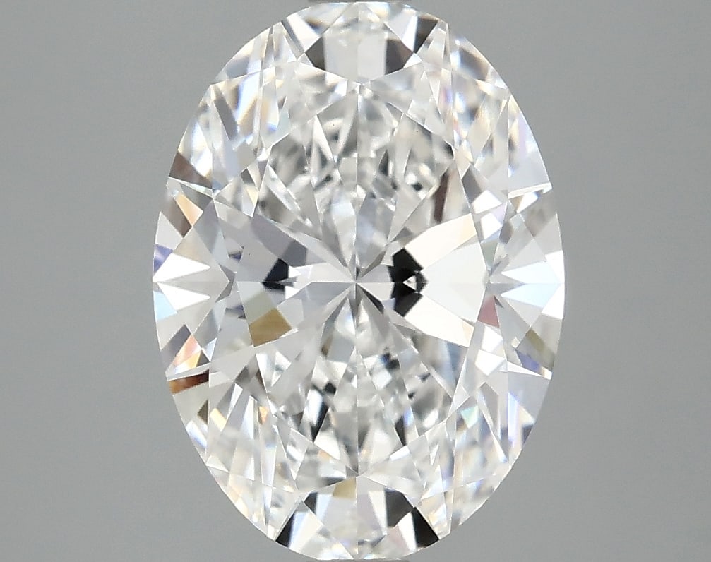 Loose Diamond - OVAL 3.1ct D VS1: Loose Diamond - OVAL 3.1ct D VS1 Source: This is a real non-mined Diamond that has been grown in a lab Shape: OVAL Carats: 3.1 Color: D Clarity: VS1 Certification: IGI Condition: Pre-Owned Additional 