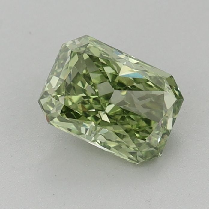 Loose Diamond - RADIANT 0.84ct Fancy Vivid Green VVS2: Loose Diamond - RADIANT 0.84ct Fancy Vivid Green VVS2 Source: This is a real non-mined Diamond that has been grown in a lab Shape: RADIANT Carats: 0.84 Color: Fancy Vivid Green Certification: IGI