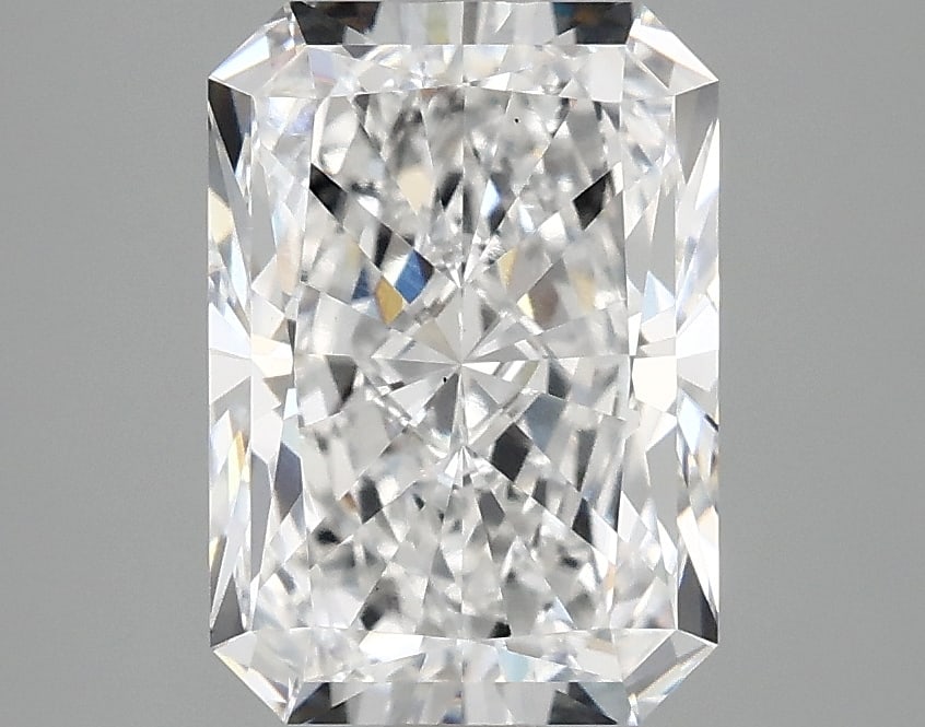 Loose Diamond - RADIANT 2.85ct D VS1: Loose Diamond - RADIANT 2.85ct D VS1 Source: This is a real non-mined Diamond that has been grown in a lab Shape: RADIANT Carats: 2.85 Color: D Clarity: VS1 Certification: IGI Condition: Pre-Owned Add
