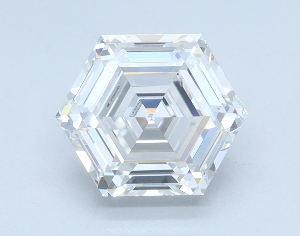Loose Diamond - HEXAGONAL 1.56ct E VS1: Loose Diamond - HEXAGONAL 1.56ct E VS1 Source: This is a real non-mined Diamond that has been grown in a lab Shape: HEXAGONAL Carats: 1.56 Color: E Clarity: VS1 Certification: IGI Condition: Pre-Owned