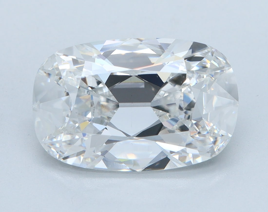 Loose Diamond - OLD MINER 4.11ct E VVS2: Loose Diamond - OLD MINER 4.11ct E VVS2 Source: This is a real non-mined Diamond that has been grown in a lab Shape: OLD MINER Carats: 4.11 Color: E Clarity: VVS2 Certification: IGI Condition: Pre-Own