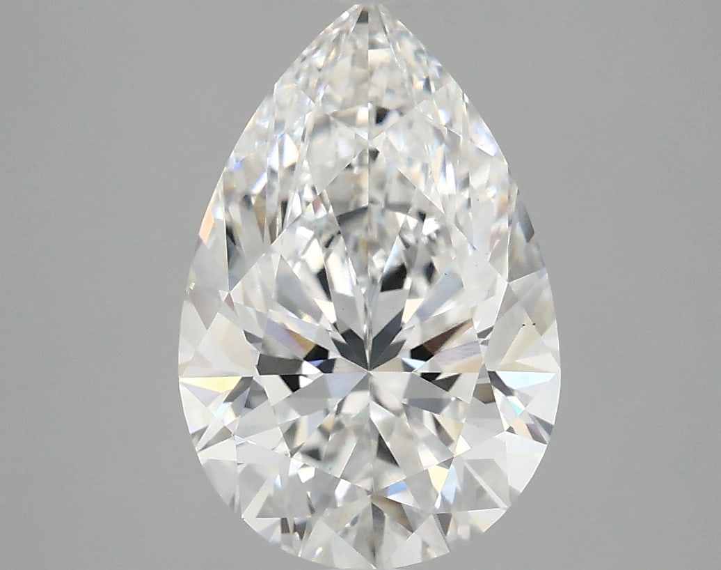 Loose Diamond - PEAR 3.09ct E VS1: Loose Diamond - PEAR 3.09ct E VS1 Source: This is a real non-mined Diamond that has been grown in a lab Shape: PEAR Carats: 3.09 Color: E Clarity: VS1 Certification: IGI Condition: Pre-Owned