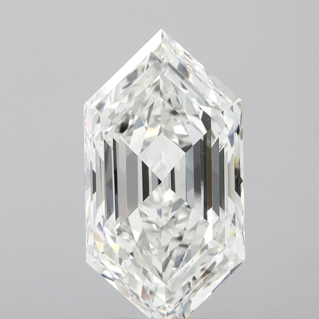 Loose Diamond - DUTCH MARQUISE 20.06ct G VVS2: Loose Diamond - DUTCH MARQUISE 20.06ct G VVS2 Source: This is a real non-mined Diamond that has been grown in a lab Shape: DUTCH MARQUISE Carats: 20.06 Color: G Clarity: VVS2 Certification: IGI Condit