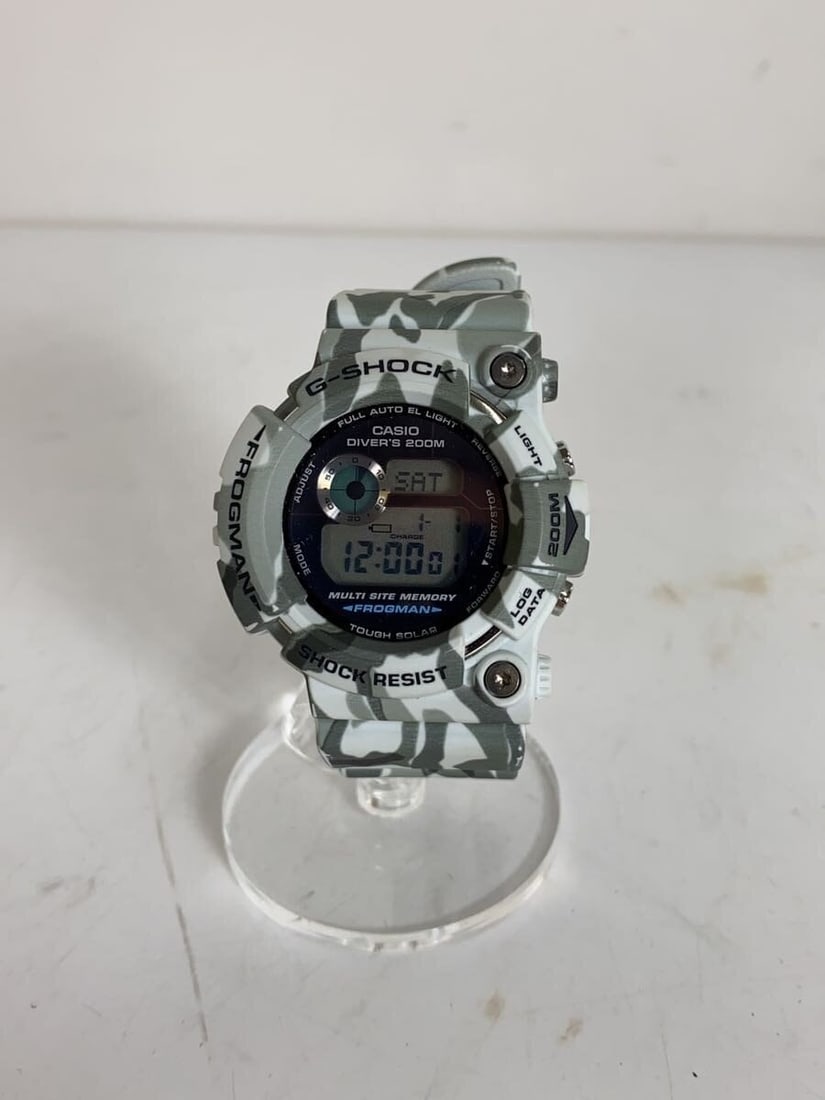 CASIO G-SHOCK GW-200CF-7JF Khaki Men's Wristwatch: CASIO G-SHOCK GW-200CF-7JF Khaki Men's Wristwatch This Casio G-SHOCK GW-200CF-7JF men's wristwatch features a khaki color scheme and is crafted with materials sourced from Japan. The watch exhibits sl