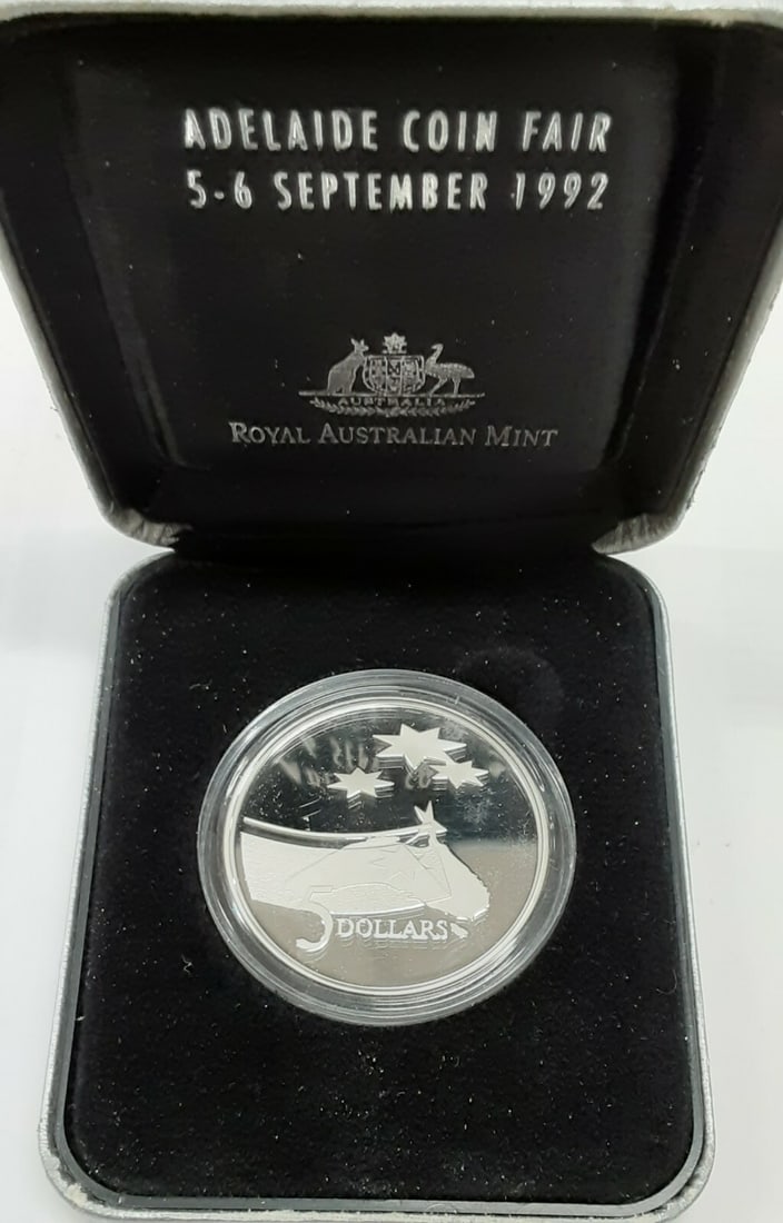 International Year of Space 1992 Australia $5 Sterling Silver Proof Coin Box COA: International Year of Space 1992 Australia $5 Sterling Silver Proof Coin Box COA This 1992 Australia $5 proof coin commemorates the International Year of Space. Struck in 0.925 sterling silver at the 