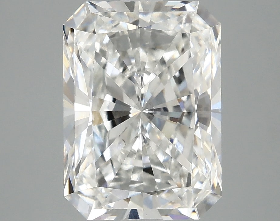Loose Diamond - RADIANT 3.54ct F VVS2: Loose Diamond - RADIANT 3.54ct F VVS2 Source: This is a real non-mined Diamond that has been grown in a lab Shape: RADIANT Carats: 3.54 Color: F Clarity: VVS2 Certification: IGI Condition: Pre-Owned A