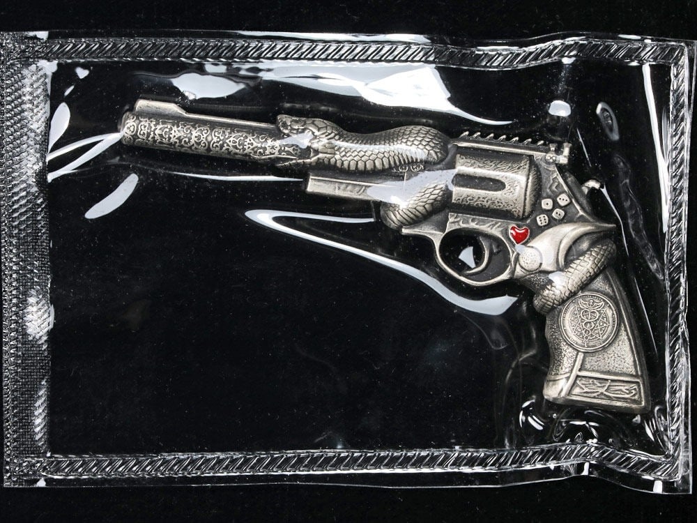 2025 Truth Guard 2 Ounce Silver Revolver Antiqued OGP Stock: 2025 Truth Guard 2 Ounce Silver Revolver Antiqued OGP Stock This 2025 Truth Guard 2 Ounce Silver Snake Revolver features an antiqued finish and is composed of 0.999 fine silver, showcasing impressive 