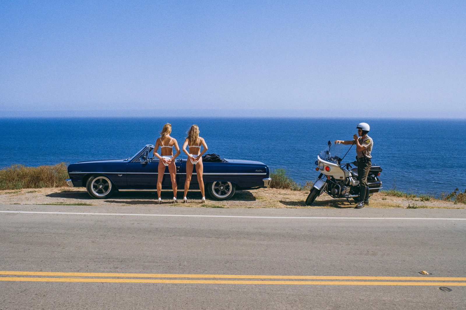 Brendan North Malibu's Most Wanted 27x36 Edition 7 Signed COA: Brendan North Malibu's Most Wanted 27x36 Edition 7 Signed COA This is a contemporary fine art photograph titled "Malibu's Most Wanted" by Brendan North, created in 2024. The piece is a digital print o